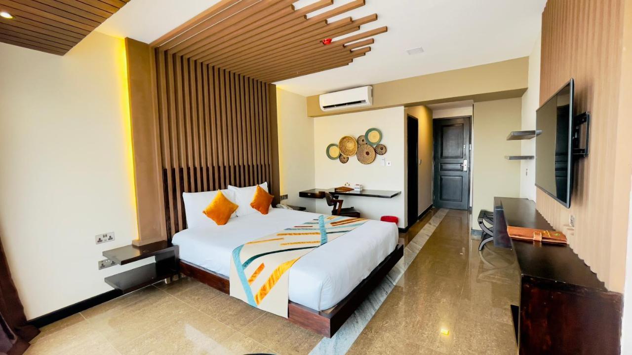 Kabira Country Club Otel Kampala Dış mekan fotoğraf