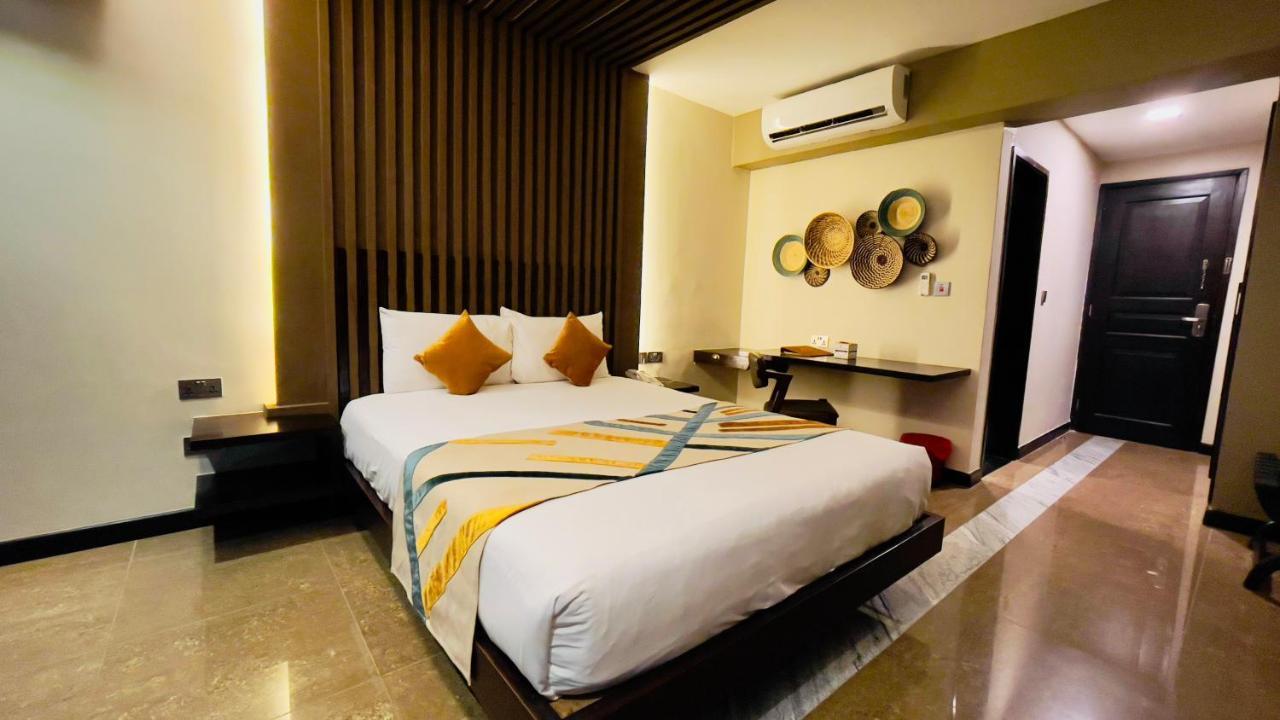 Kabira Country Club Otel Kampala Dış mekan fotoğraf