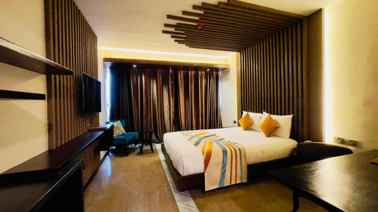 Kabira Country Club Otel Kampala Dış mekan fotoğraf