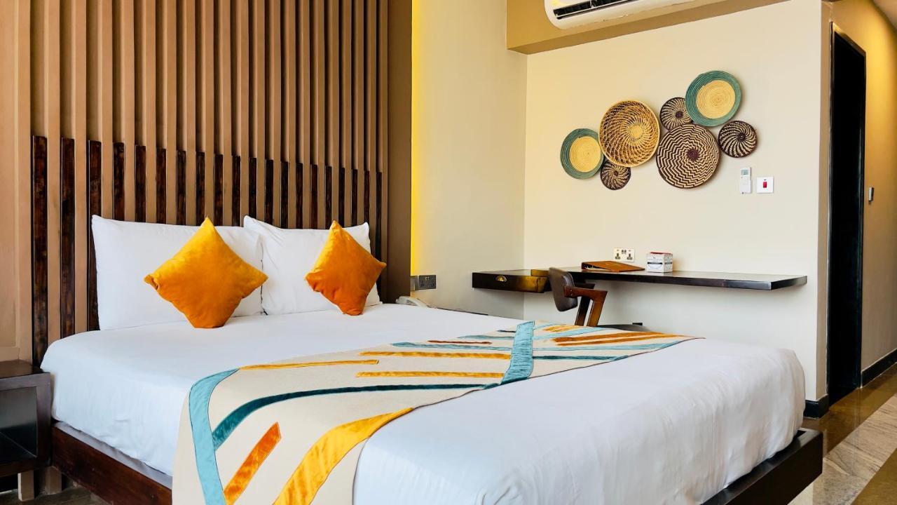 Kabira Country Club Otel Kampala Dış mekan fotoğraf