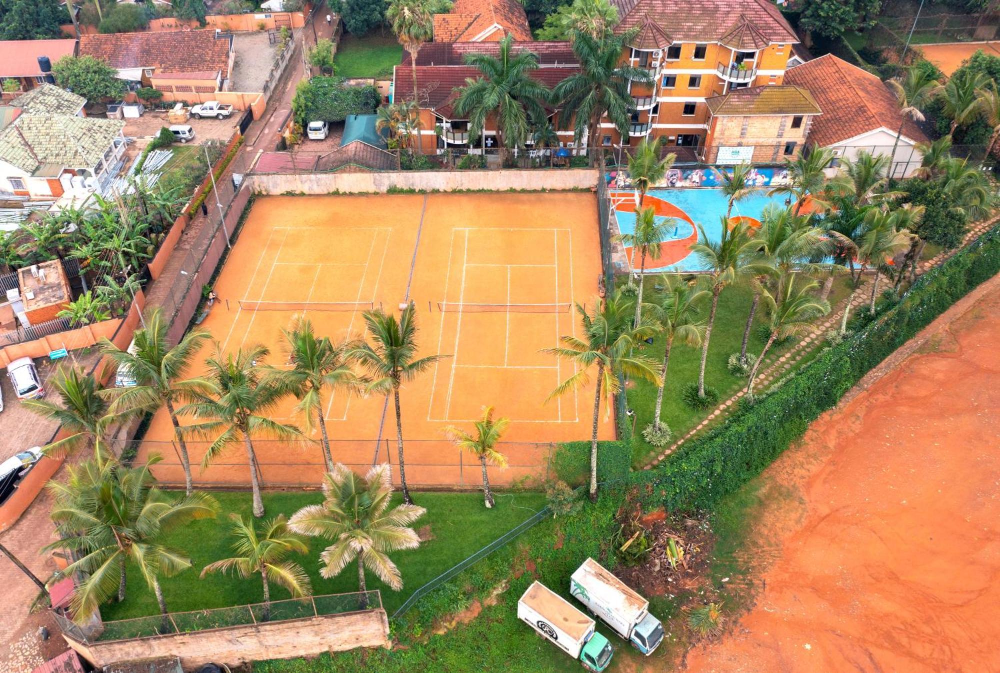 Kabira Country Club Otel Kampala Dış mekan fotoğraf